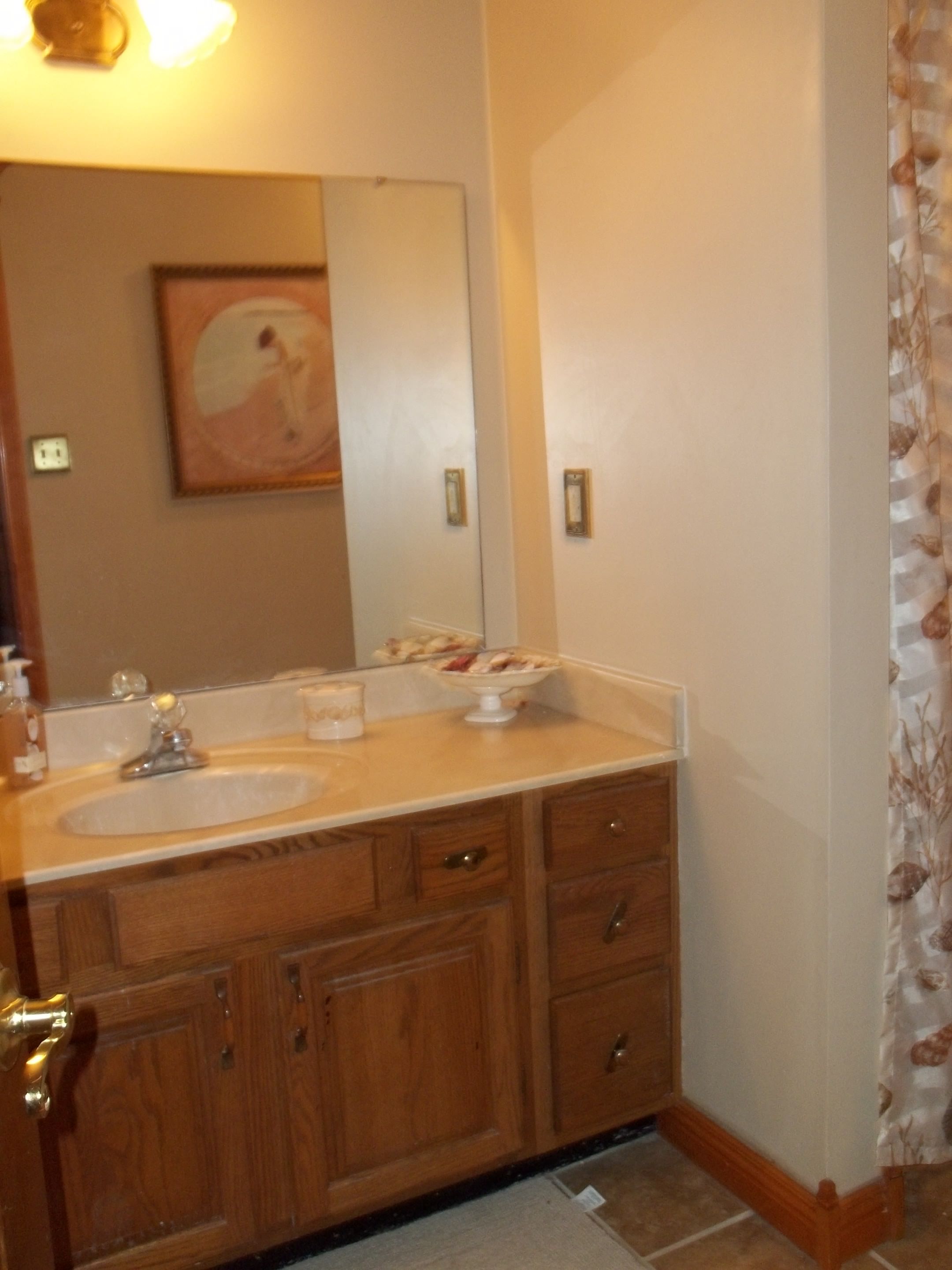 1041 Silver Creek Court, Greenwood, IN 46142