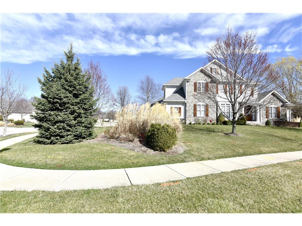 541 White Oak Lane, Greenwood, IN 46142