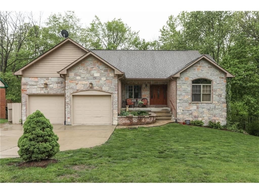 270 Lawnwood Drive, Greenwood, IN 46142