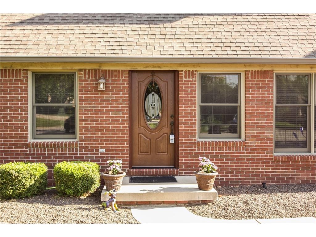 998 North High Meadow Court, Greenwood, IN 46142