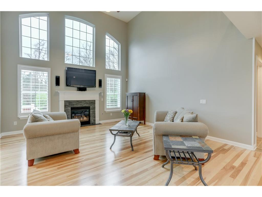 3532 STREAMSIDE Drive, Greenwood, IN 46143