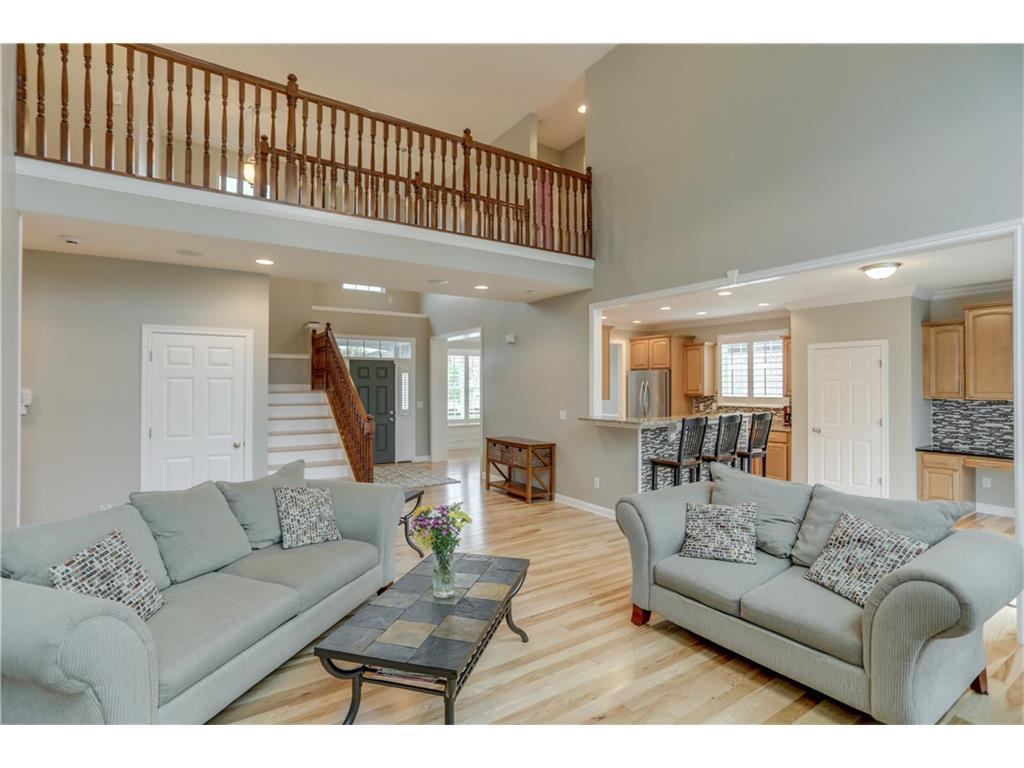3532 STREAMSIDE Drive, Greenwood, IN 46143