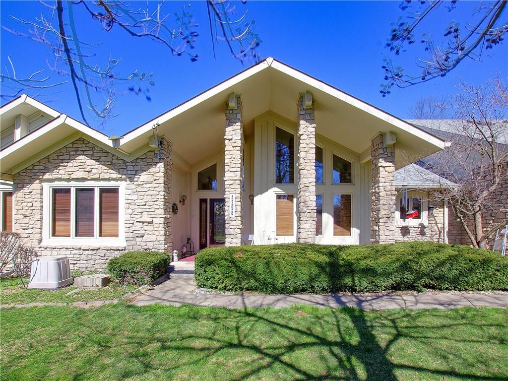 4298 Golden Grove Road, Greenwood, IN 46143