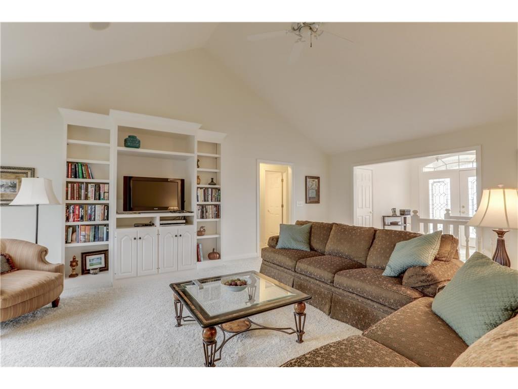 5435 Chancery Boulevard, Greenwood, IN 46143