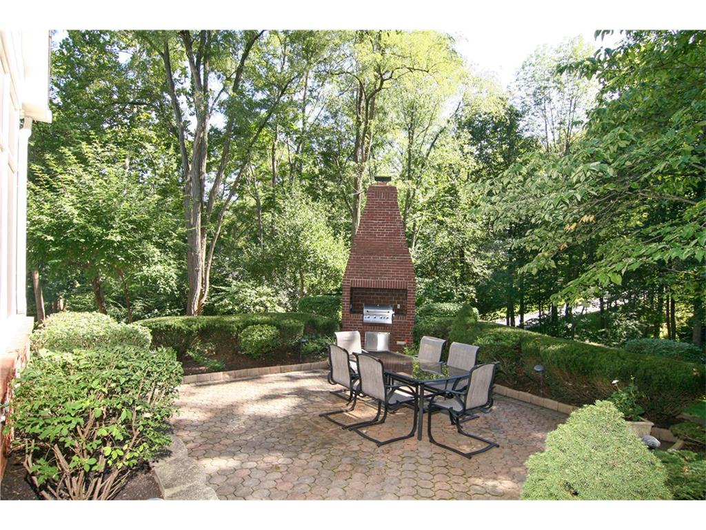 2838 Silverwood Lane, Greenwood, IN 46143