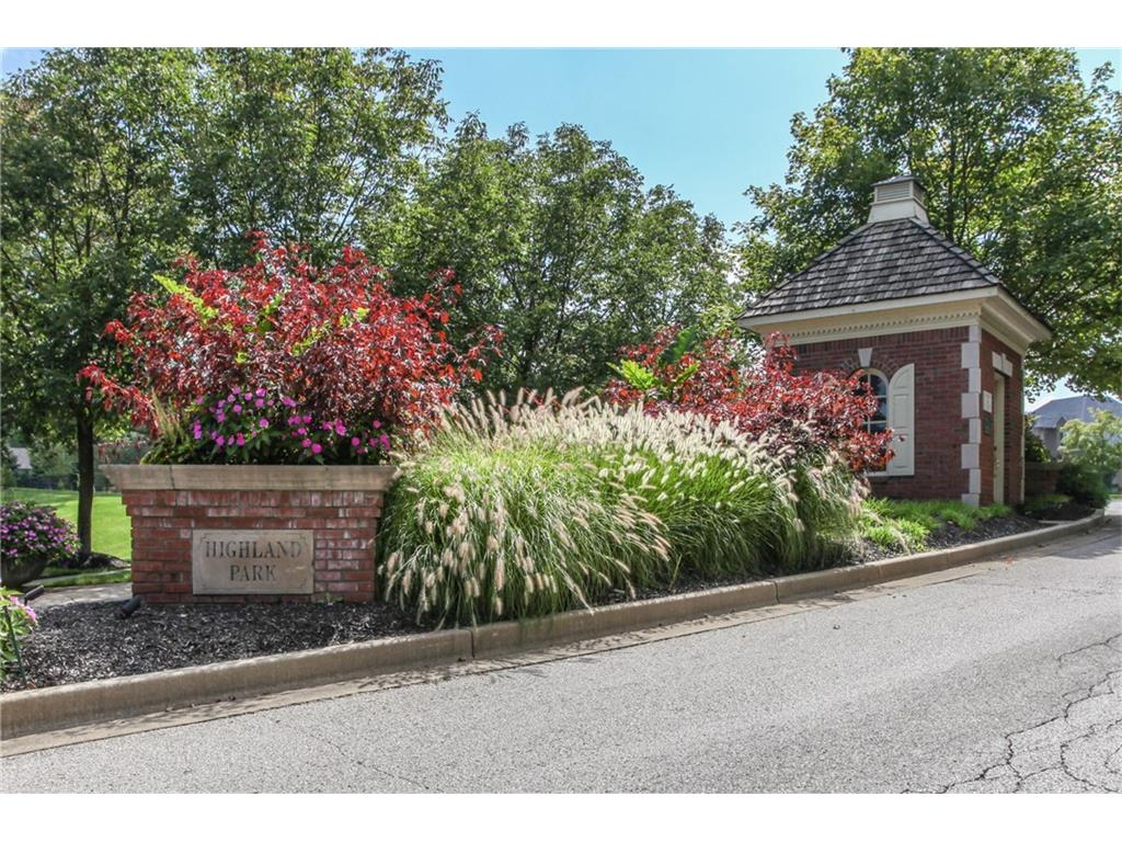 1782 Eagle Trace Drive, Greenwood, IN 46143