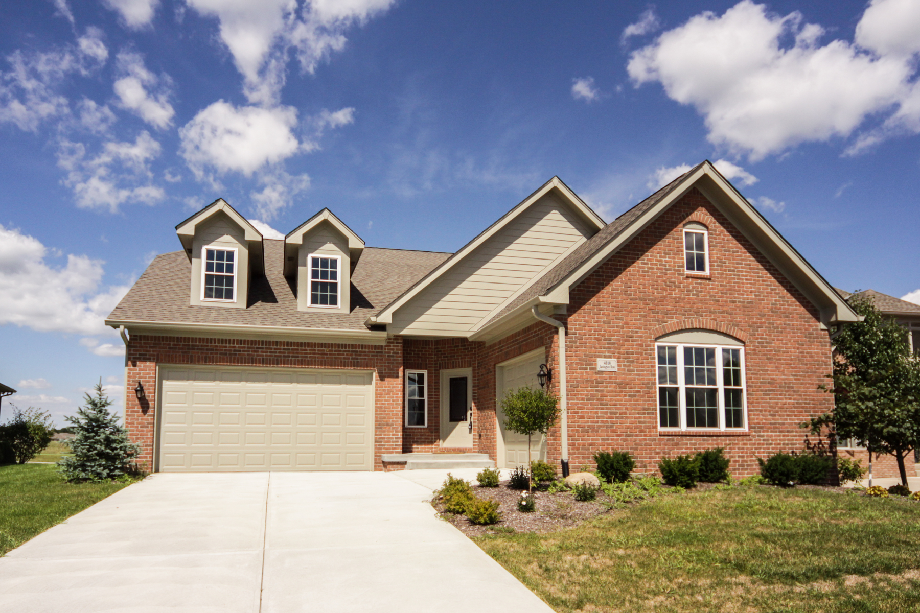 4616 Lexington Row, Greenwood, IN 46143