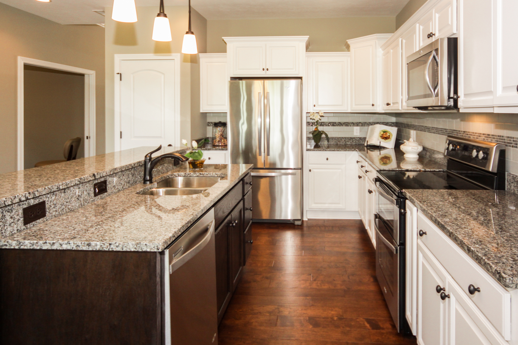 4616 Lexington Row, Greenwood, IN 46143