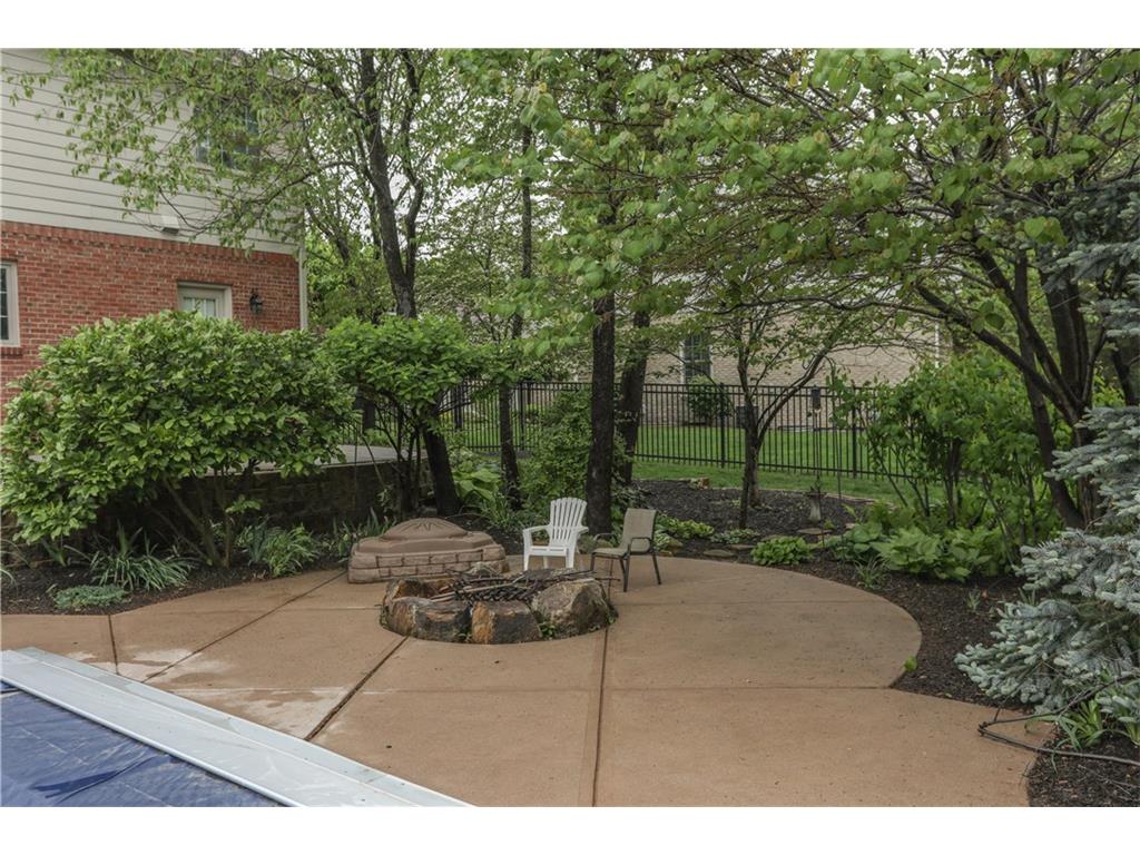 3649 CHANCELLOR Drive, Greenwood, IN 46143