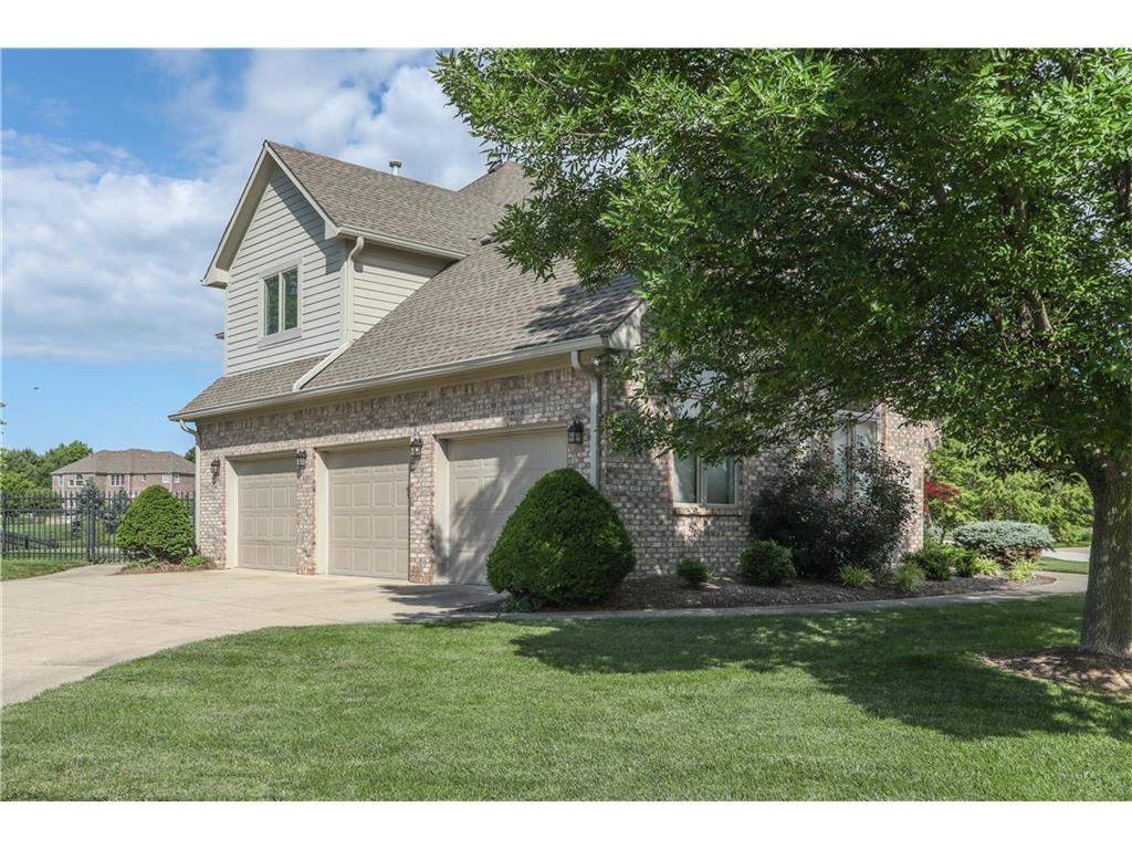 3256 Waterside Court, Greenwood, IN 46143