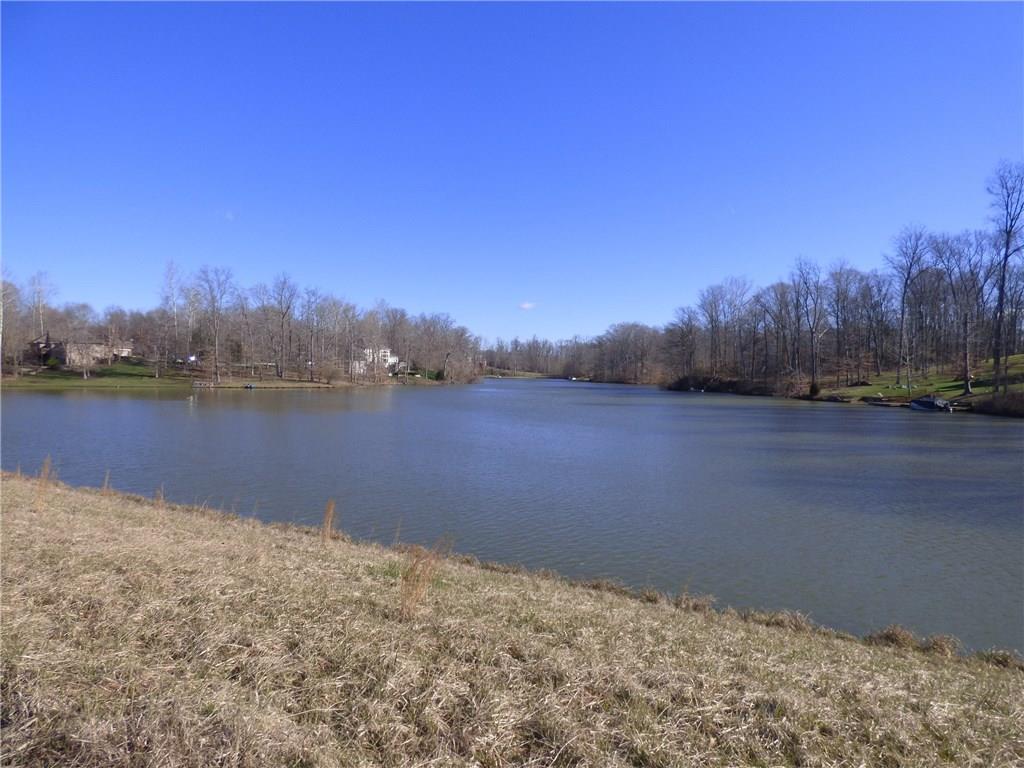 2676 South Sanders Circle, Morgantown, IN 46160