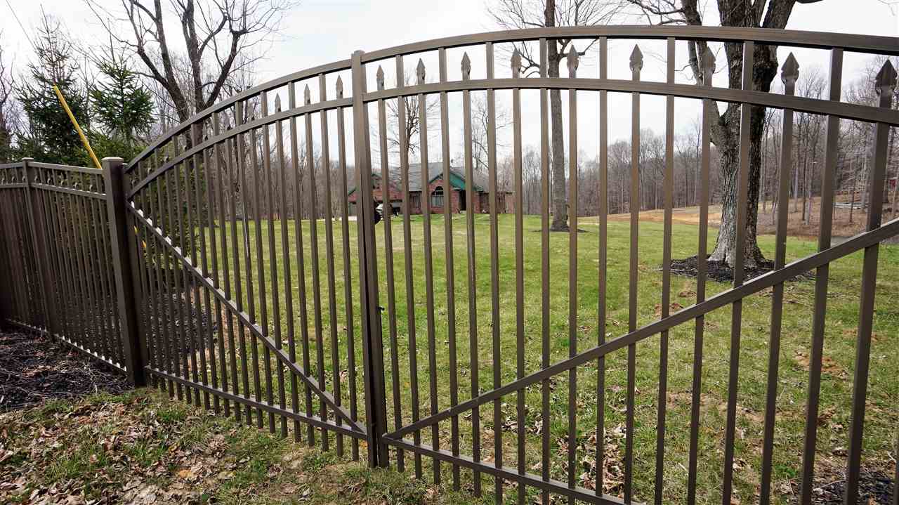 1310 N Olive Church, Paragon, IN 46166