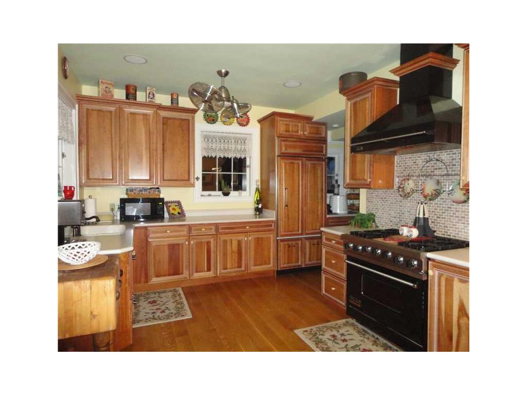 643 East Main Street, Plainfield, IN 46168