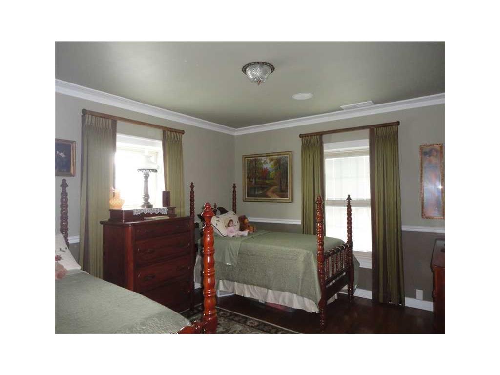 643 East Main Street, Plainfield, IN 46168