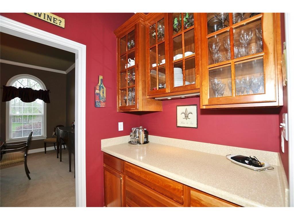 5760 HICKORY WOODS Drive, Plainfield, IN 46168