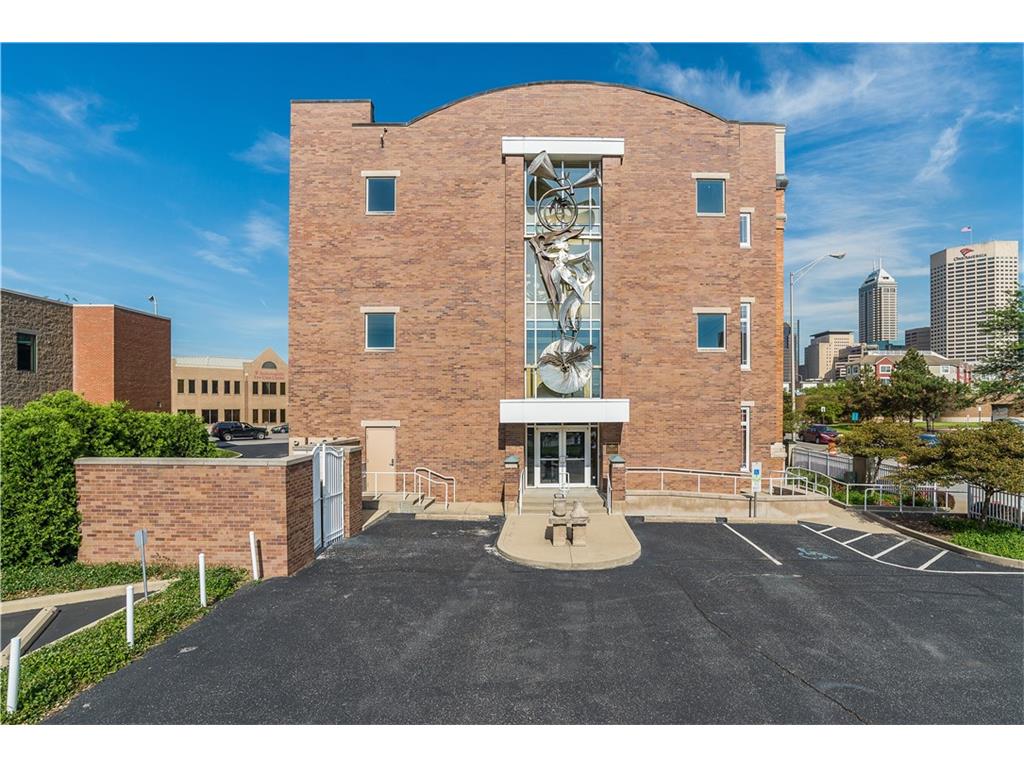 422 West MICHIGAN Street, Indianapolis, IN 46202