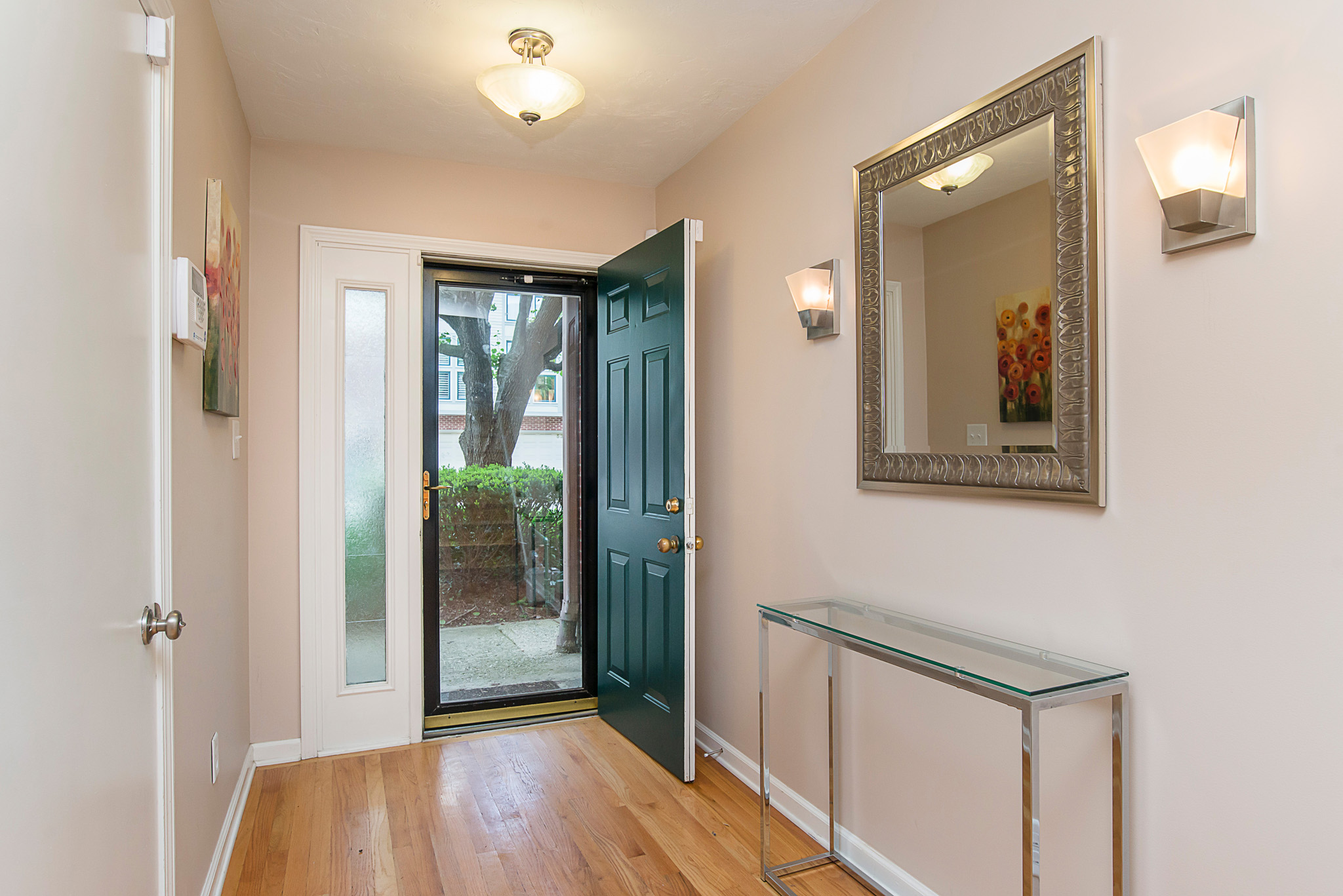 536 Lockerbie Circle N, Indianapolis, IN 46202
