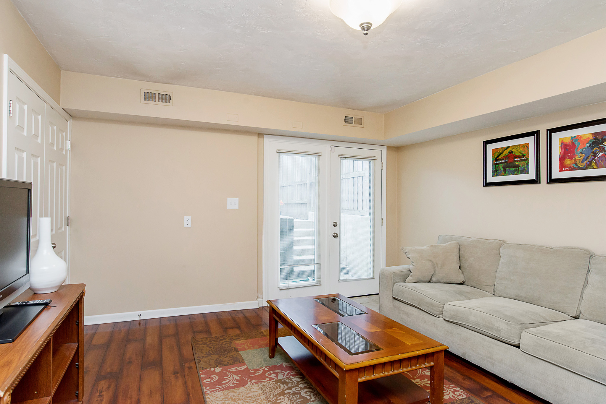 536 Lockerbie Circle N, Indianapolis, IN 46202