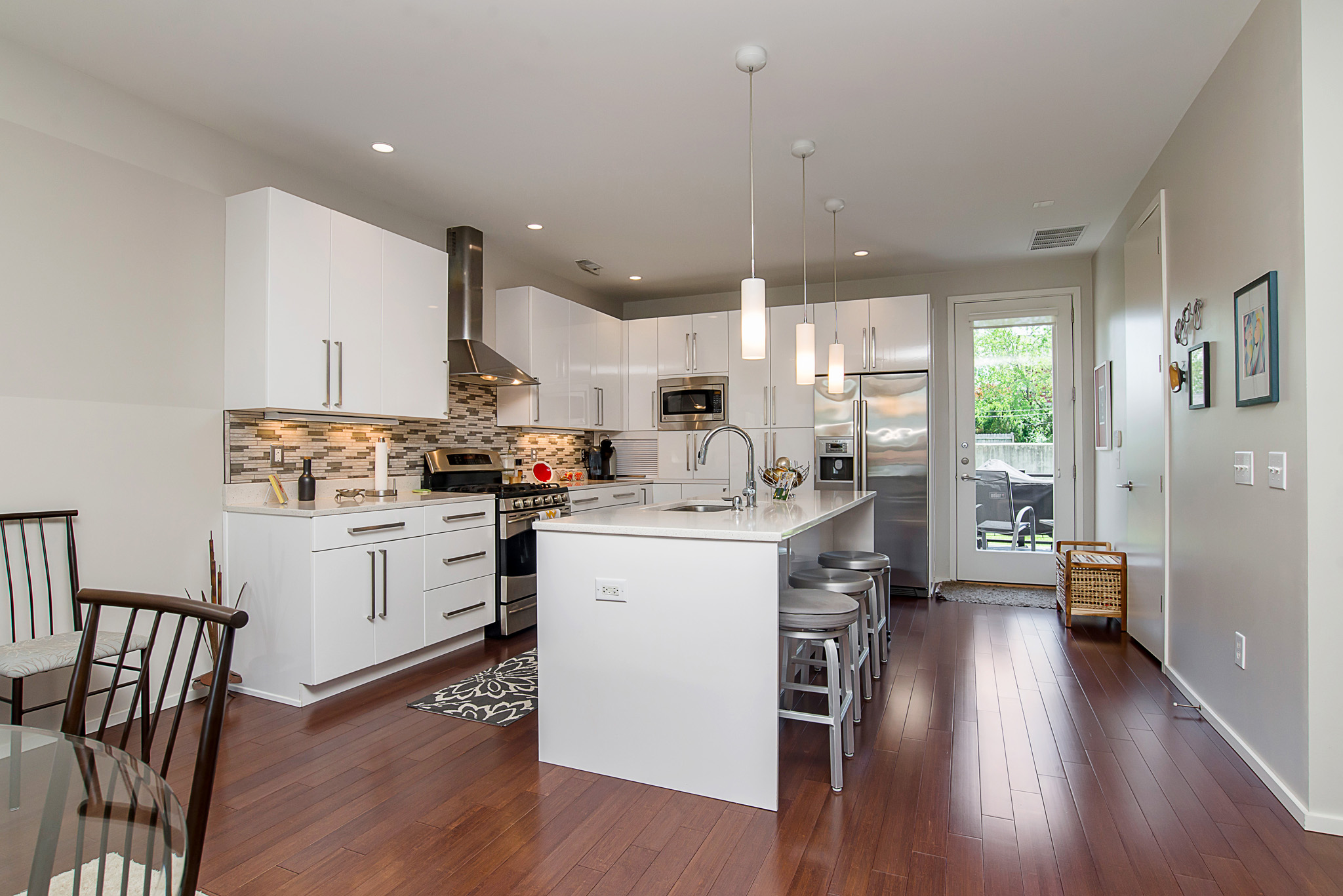 433 N Highland Ave, Indianapolis, IN 46202