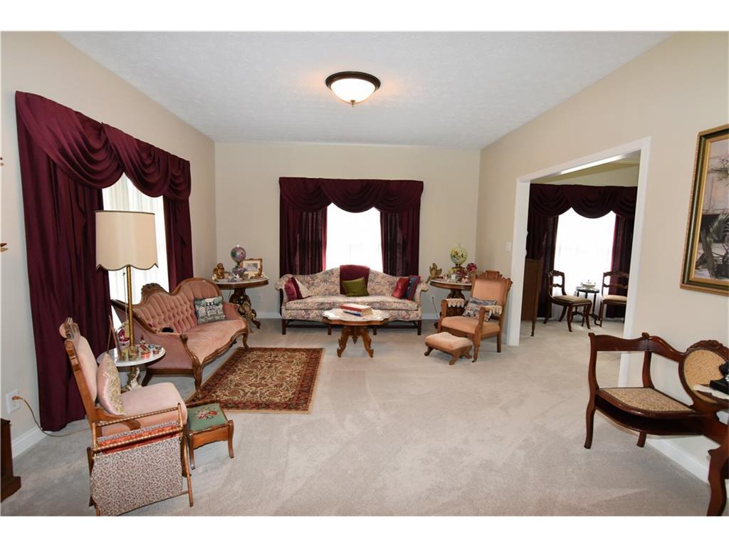 1733 Rooses Lane, Indianapolis, IN 46217