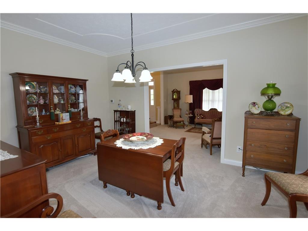 1733 Rooses Lane, Indianapolis, IN 46217