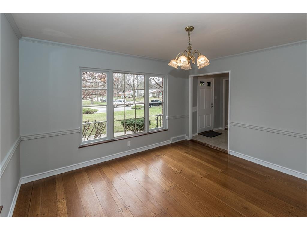 727 KESSLER BLVD E Drive, Indianapolis, IN 46220