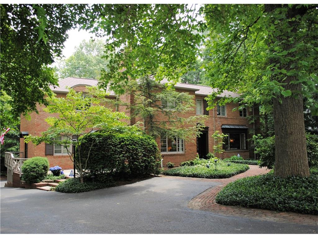 7085 North Pennsylvania Street, Indianapolis, IN 46220