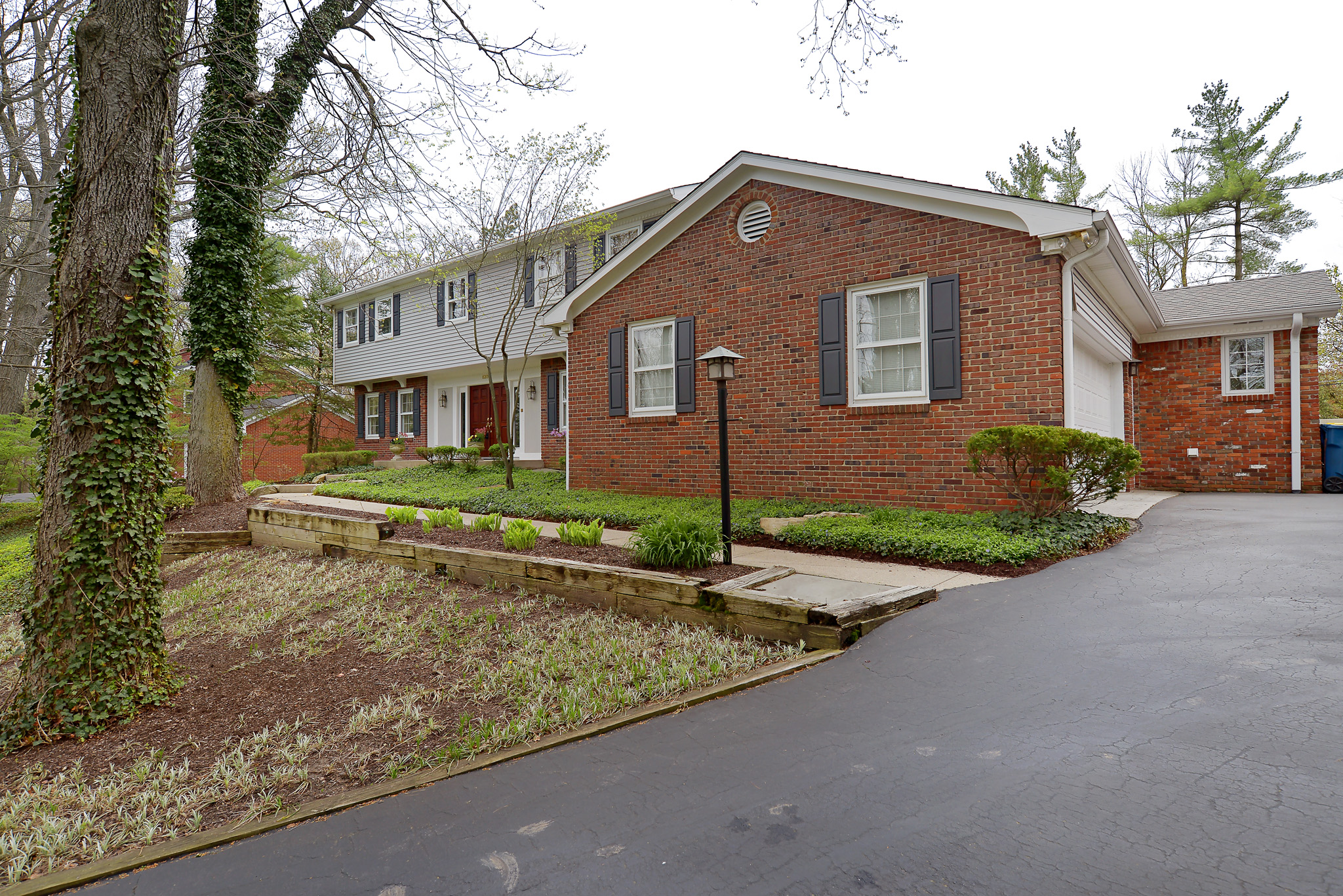 6303 Landborough North Drive, Indianapolis, IN 46220