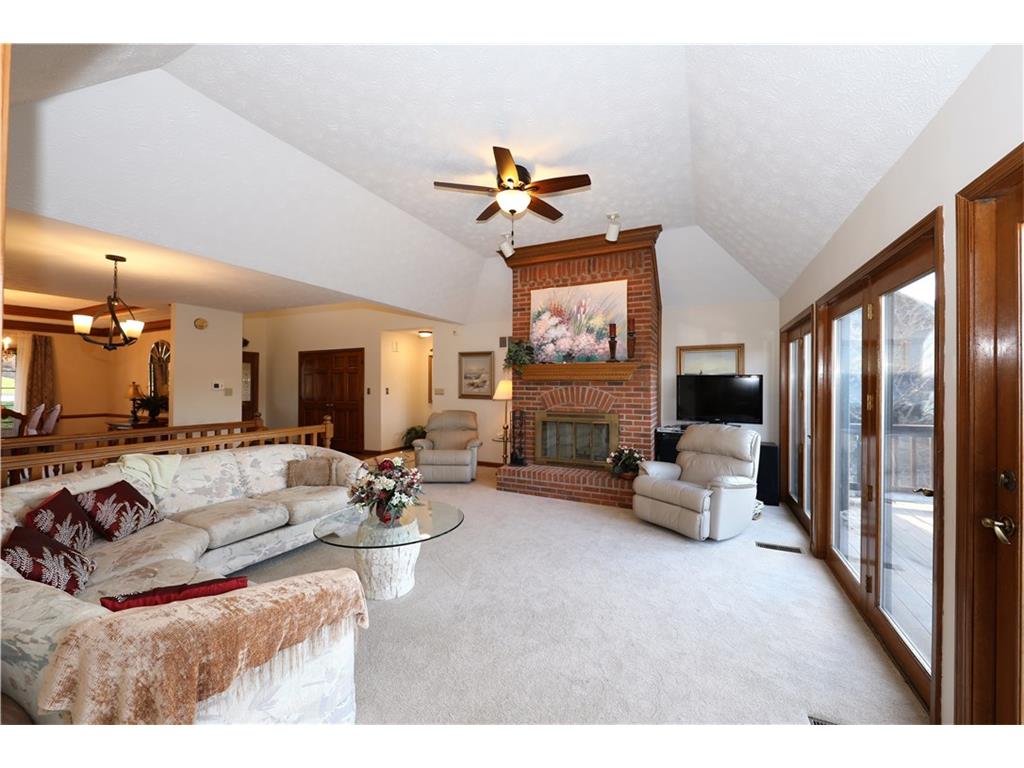 8593 Twin Pointe Circle, Indianapolis, IN 46236
