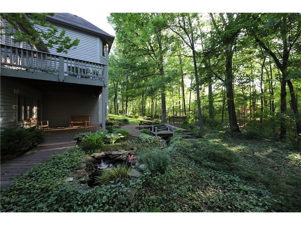 8816 Bay Pointe Circle, Indianapolis, IN 46236