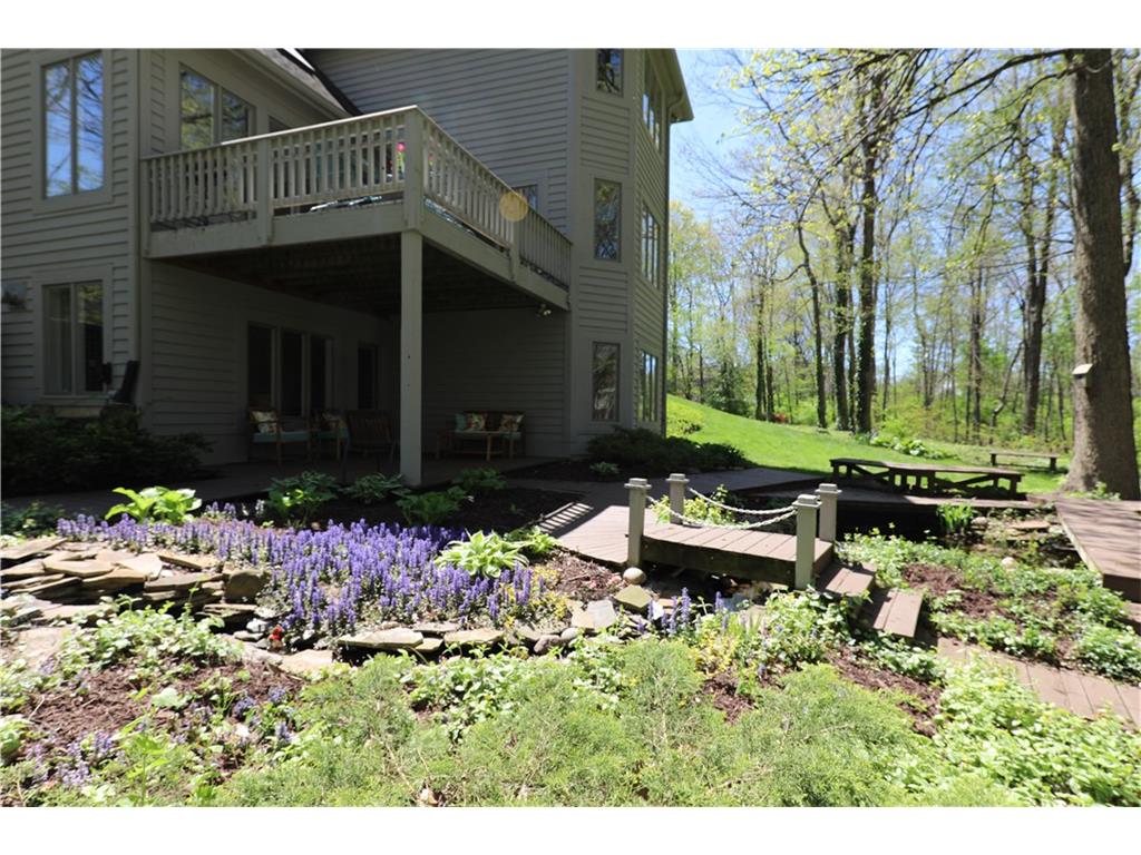 8816 Bay Pointe Circle, Indianapolis, IN 46236