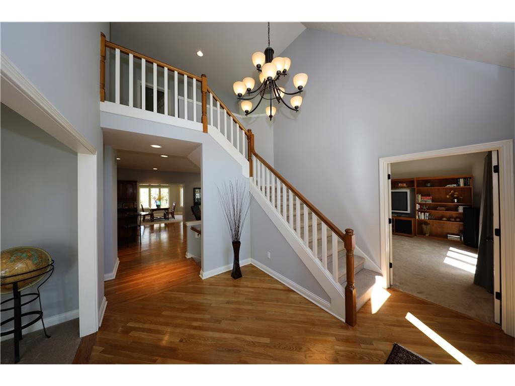 8816 Bay Pointe Circle, Indianapolis, IN 46236