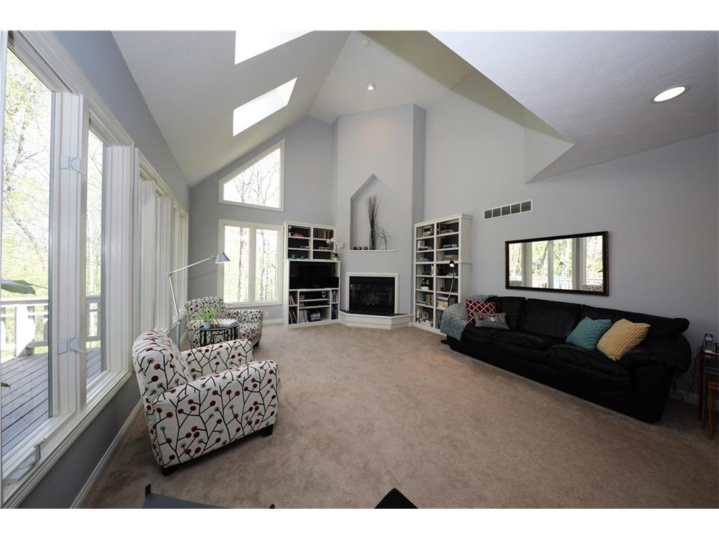 8816 Bay Pointe Circle, Indianapolis, IN 46236