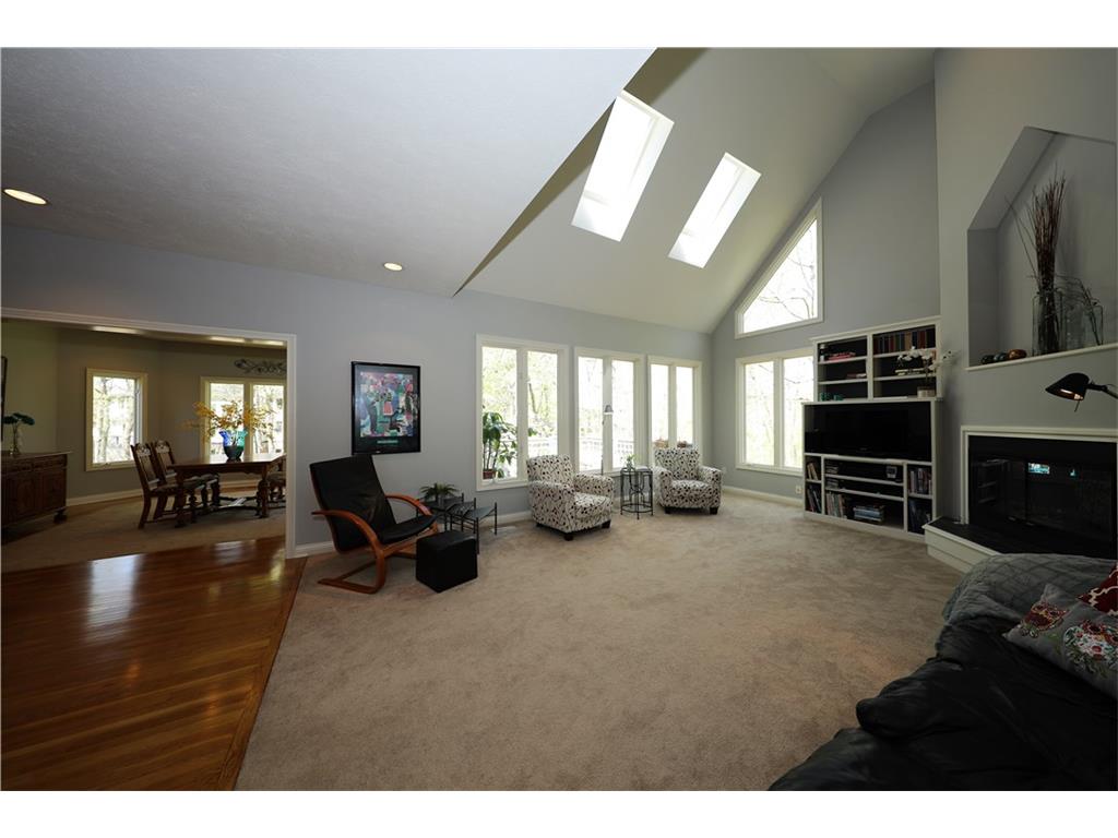 8816 Bay Pointe Circle, Indianapolis, IN 46236