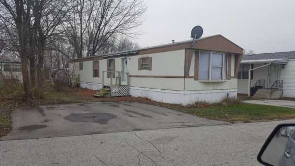 Maplewood 12463 Pineneedle Dr.Indianapolis, IN 46236