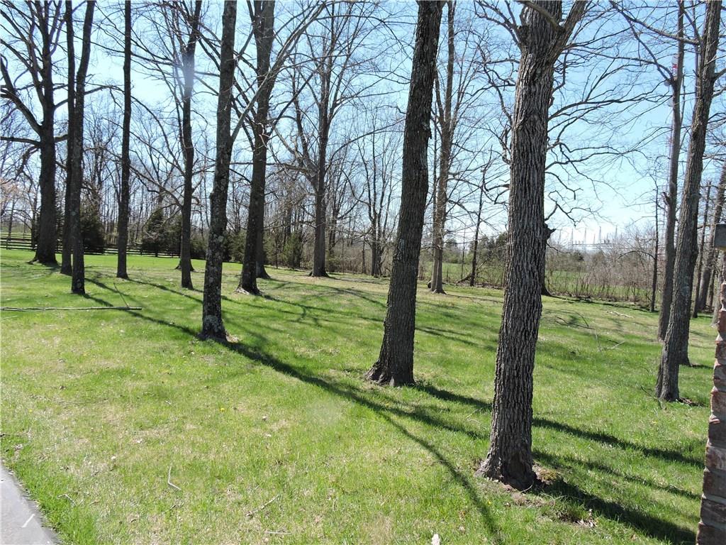 9445 East EDGEWOOD Avenue, Indianapolis, IN 46239