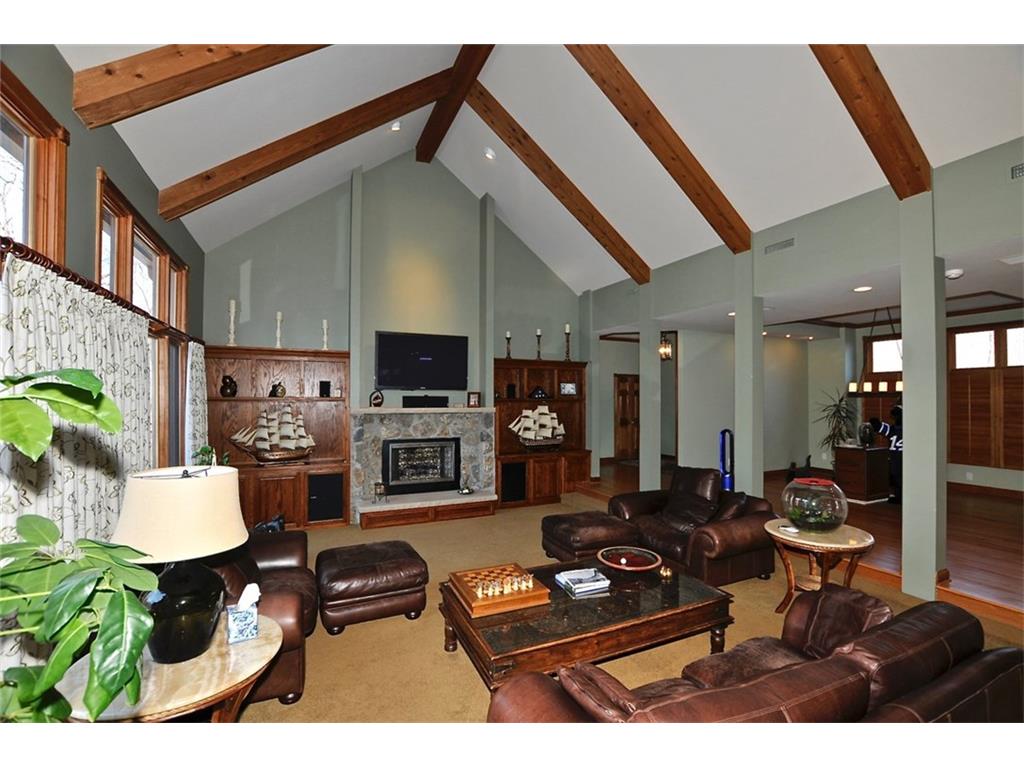 8725 Lantern Forest Court, Indianapolis, IN 46256