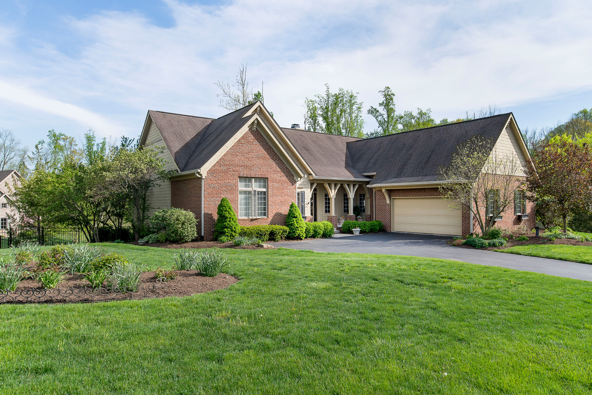 9325 Shady Bend Ct, Indianapolis, IN 46256