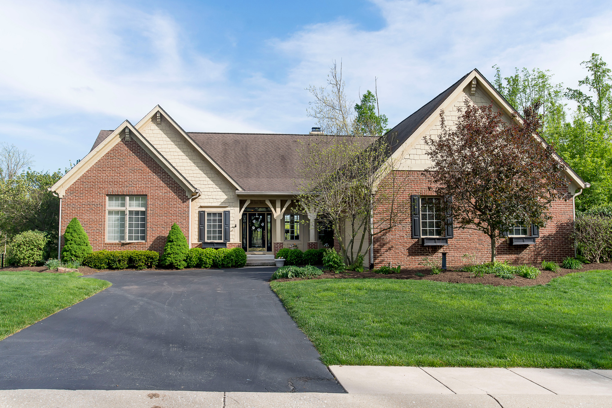 9325 Shady Bend Ct, Indianapolis, IN 46256