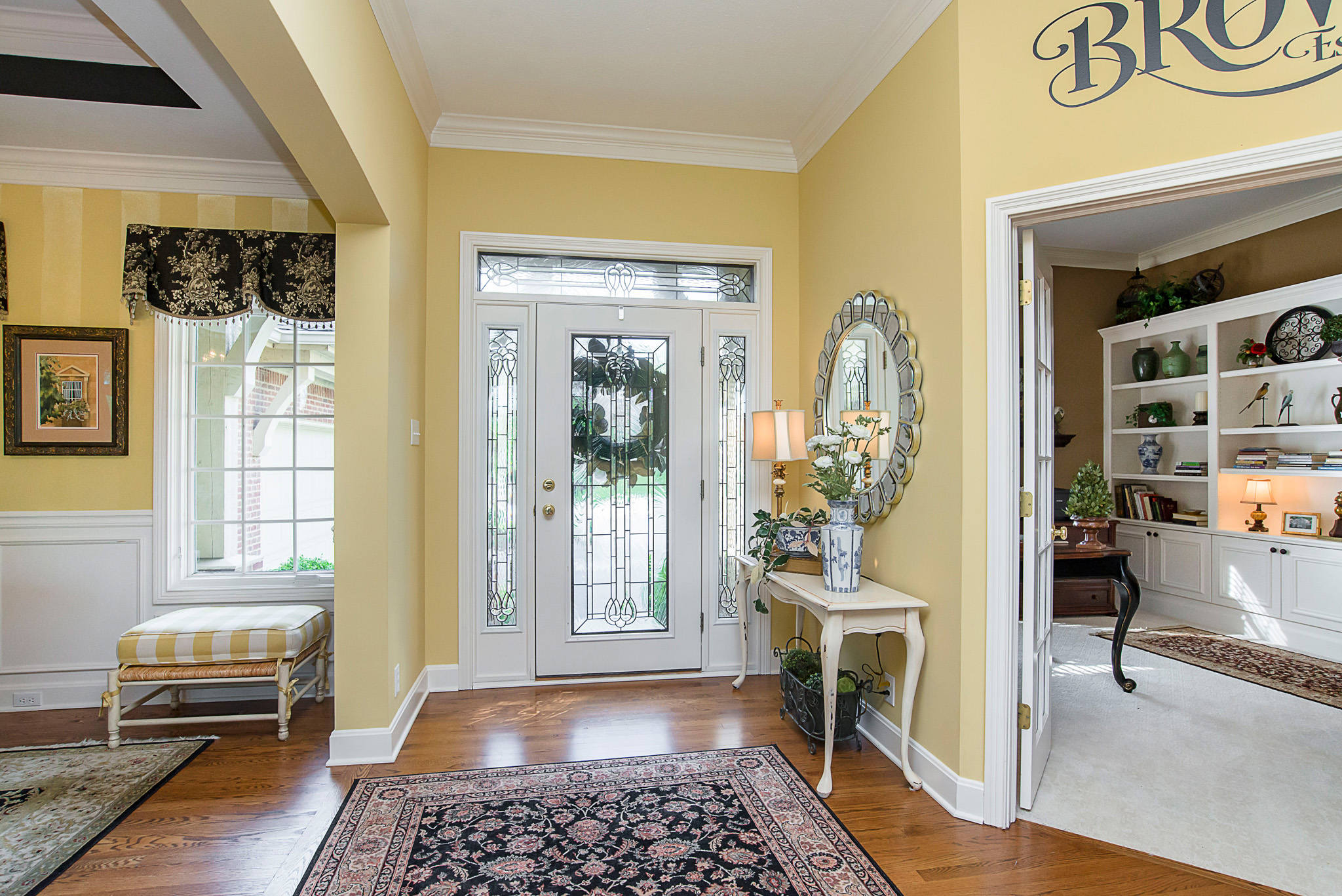 9325 Shady Bend Ct, Indianapolis, IN 46256