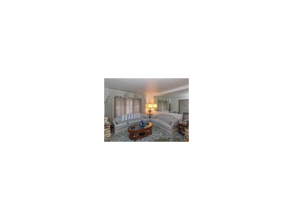 7350 Shelbyville Road, Indianapolis, IN 46259
