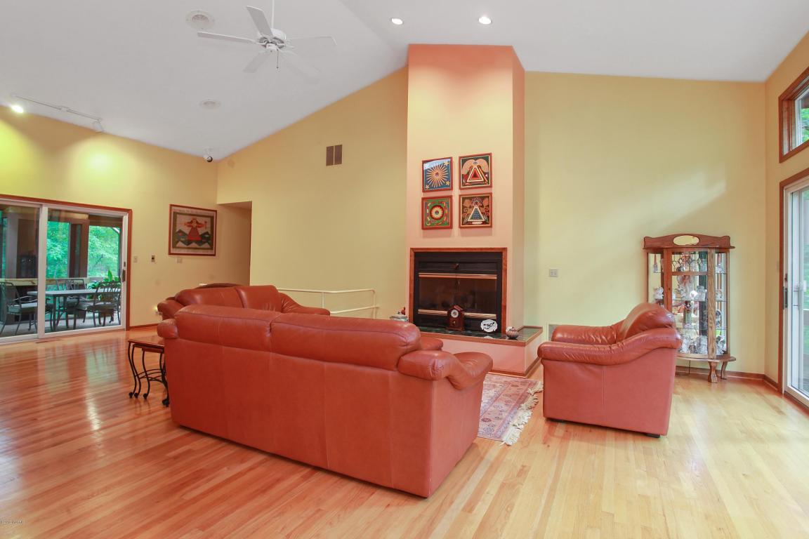105 Neptune, Beverly Shores, IN 46301