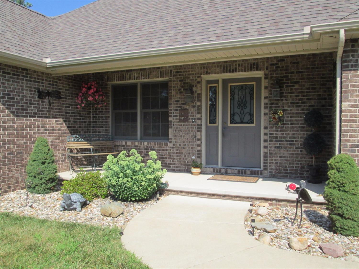 885 N 350 East, Chesterton, IN 46304