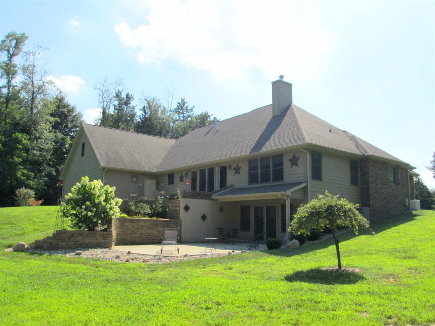885 N 350 East, Chesterton, IN 46304