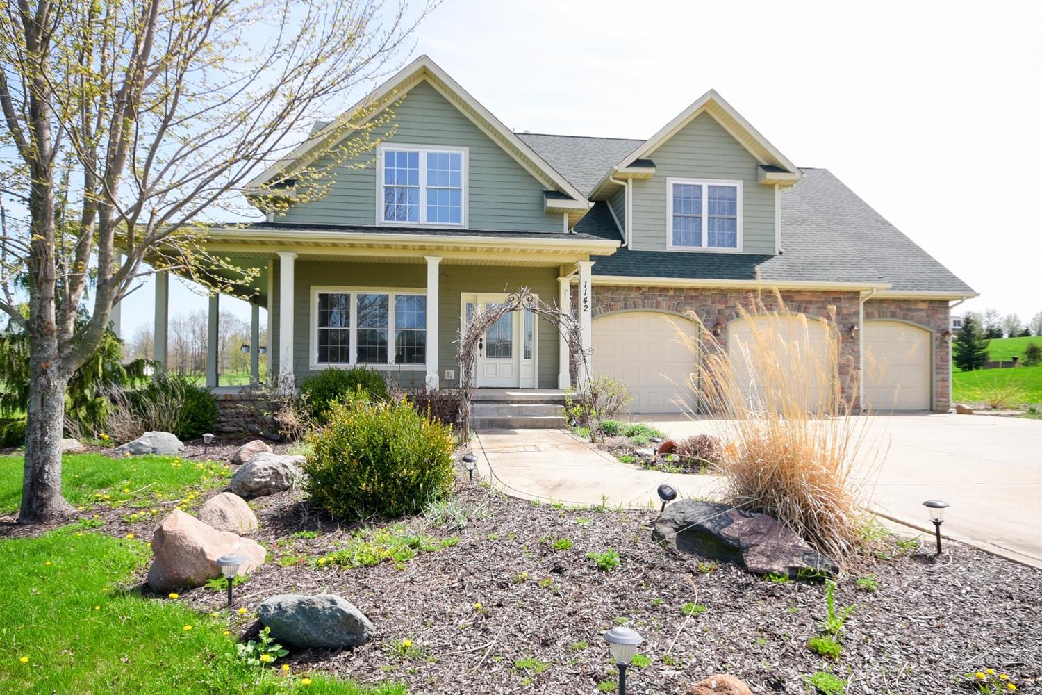 1142 North 325 East, Chesterton, IN 46304