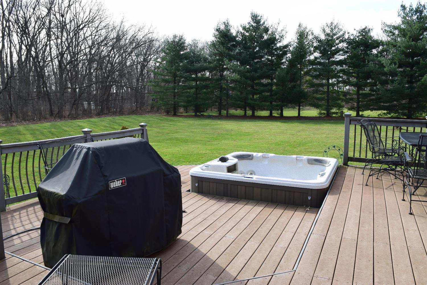 11541Lakewood St, Crown Point, IN 46307