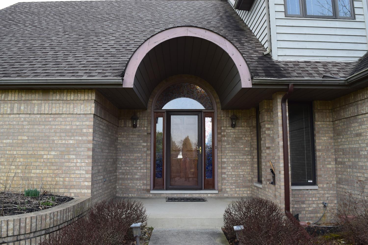 11541Lakewood St, Crown Point, IN 46307