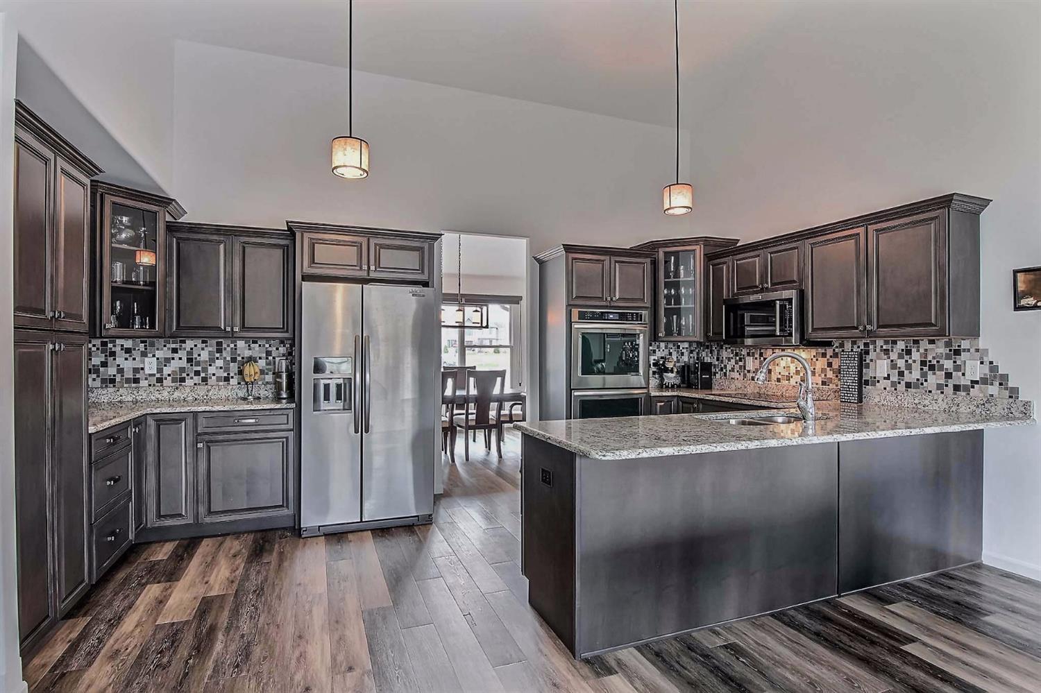 8651Superior Ct, Crown Point, IN 46307