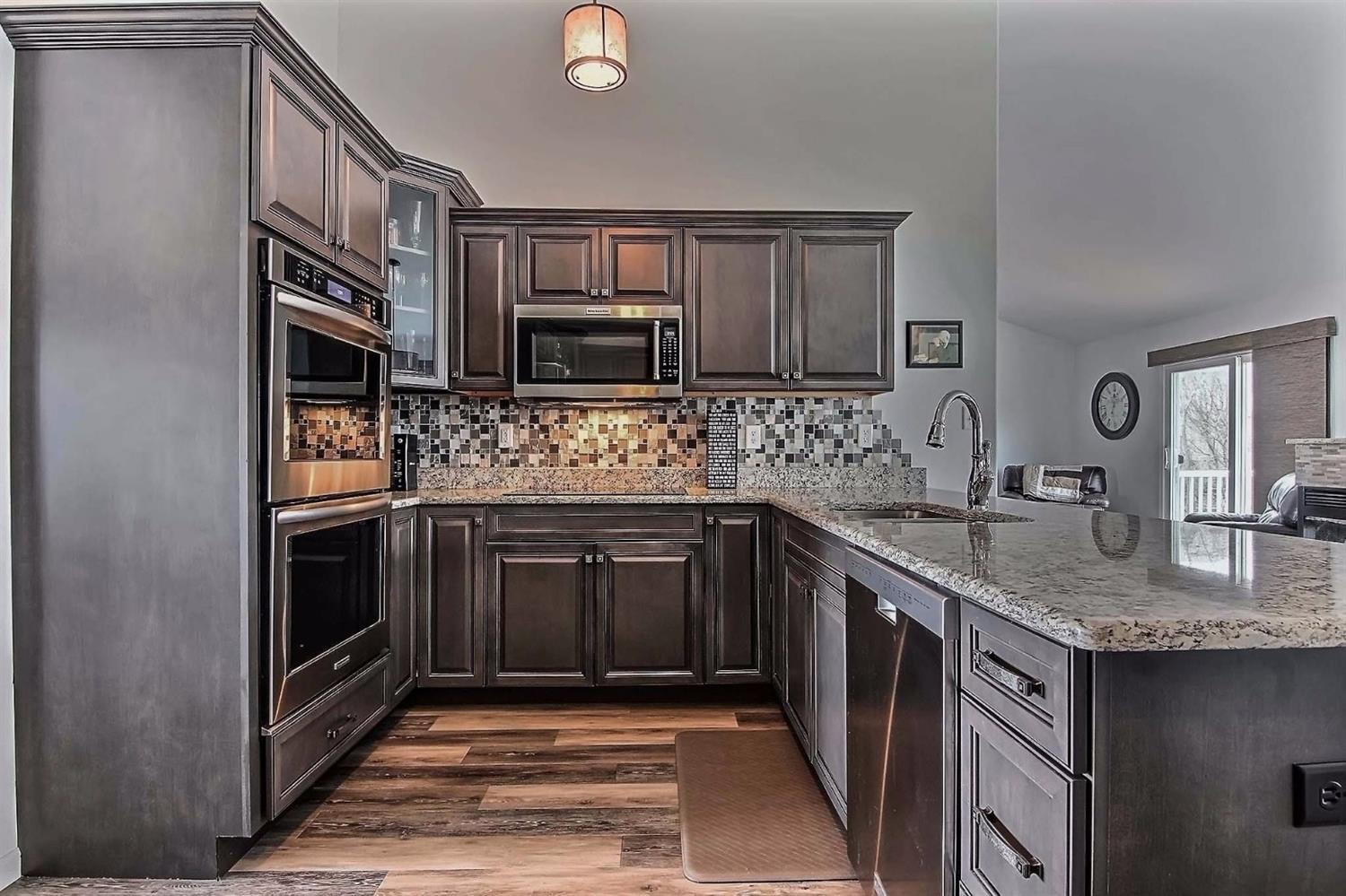 8651Superior Ct, Crown Point, IN 46307