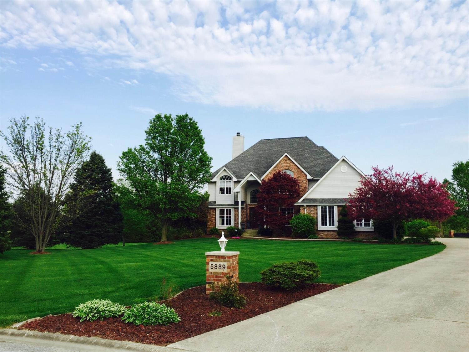 5889 East 105th Place, Crown Point, IN 46307